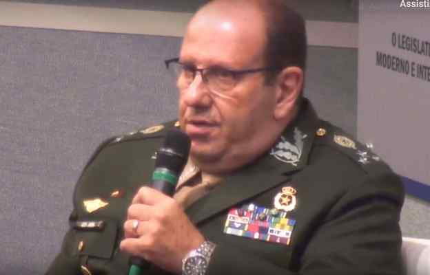 General sugere supervisão estatal do backbone no leilão 5G