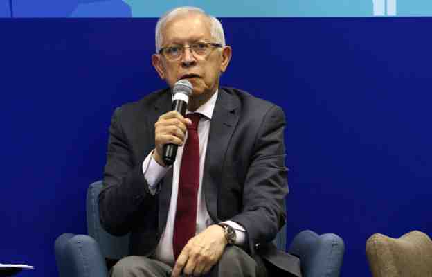 União tem que pagar pelos bens reversíveis, diz ex-presidente da Anatel